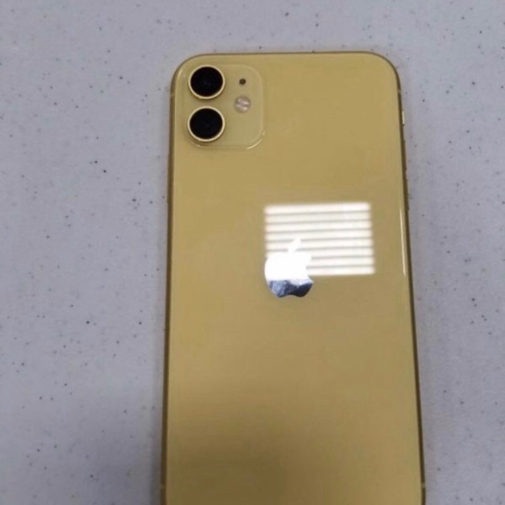 Iphone11 - Picture 3 of 4